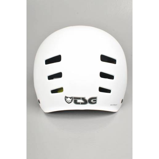 Šalmas TSG Evolution Skate Helmet Satin White S/M nuo TSG Šalmai  šalmas suaugusiems Apsaugos priemonės